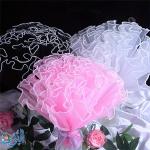 قماش تول مزخرف بحواف لؤلؤية