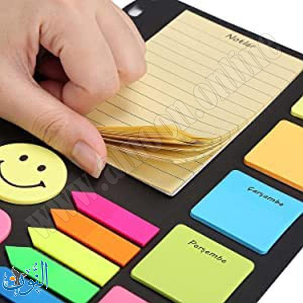 ورق ملاحظات لاصق على كرت مخرم - أيام الاسبوع
