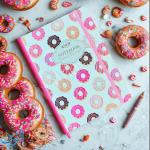 دفتر ملاحظات A6 غلاف حلويات مع مغيطة – غلاف مقوى